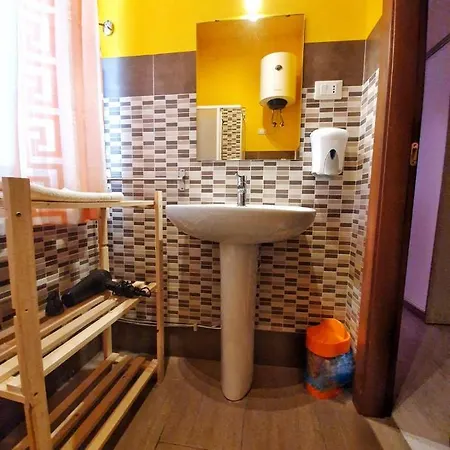 A Un Passo Dal Centro ゲストハウス パレルモ