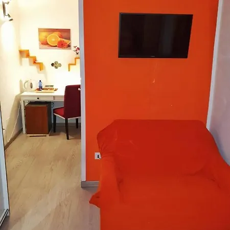 A Un Passo Dal Centro בית הארחה
