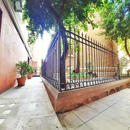 בית הארחה A Un Passo Dal Centro 4*